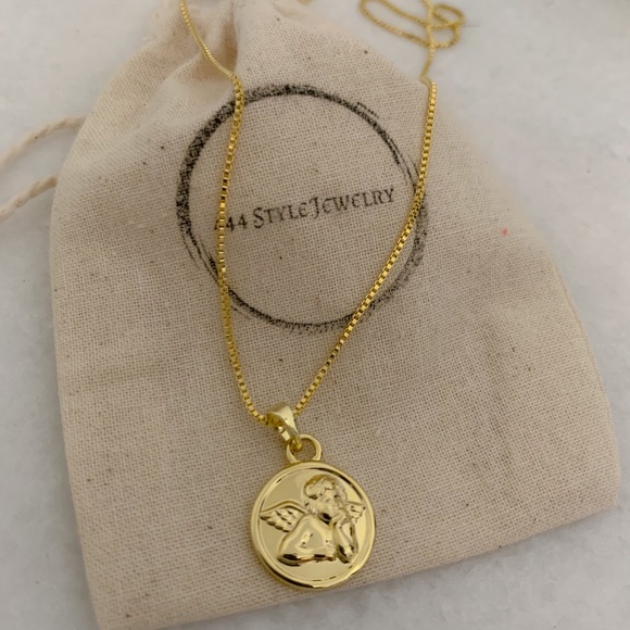 🎉HP🎉Angelic Angel Coin Necklace | 14k Gold Filled - Picture 5 of 6